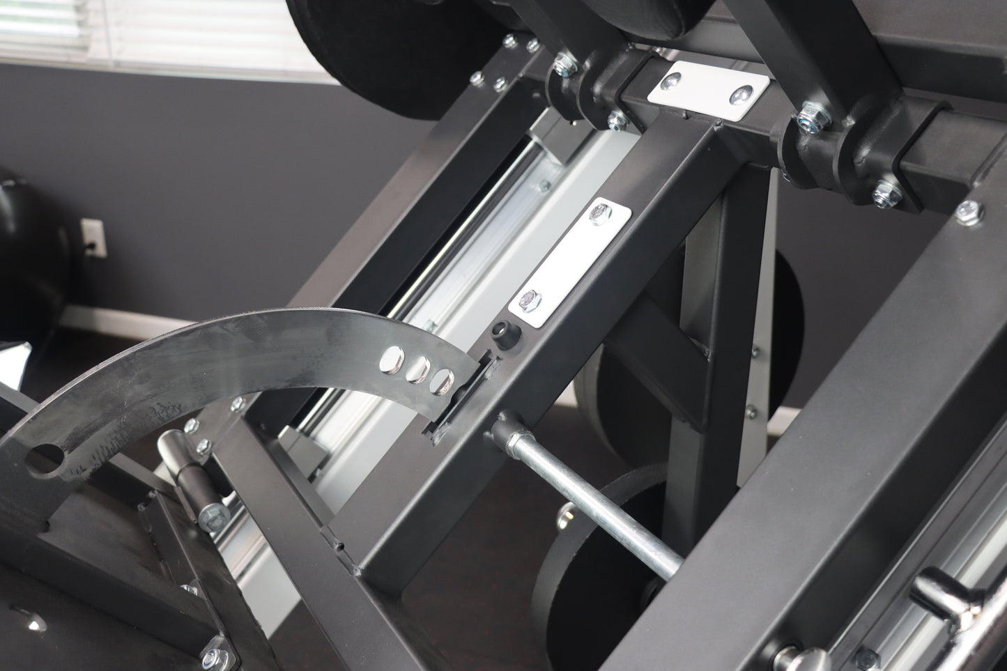 Deltech Fitness DF809- Linear Bearing Hack Squat/Leg Press (Hip Sled)